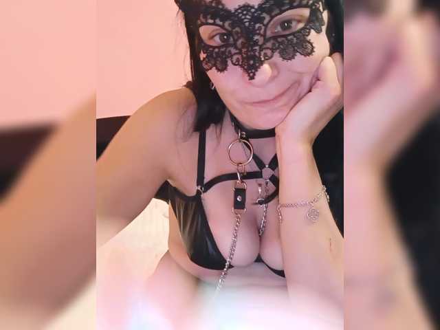 HotMilfa live cam on BongaCams