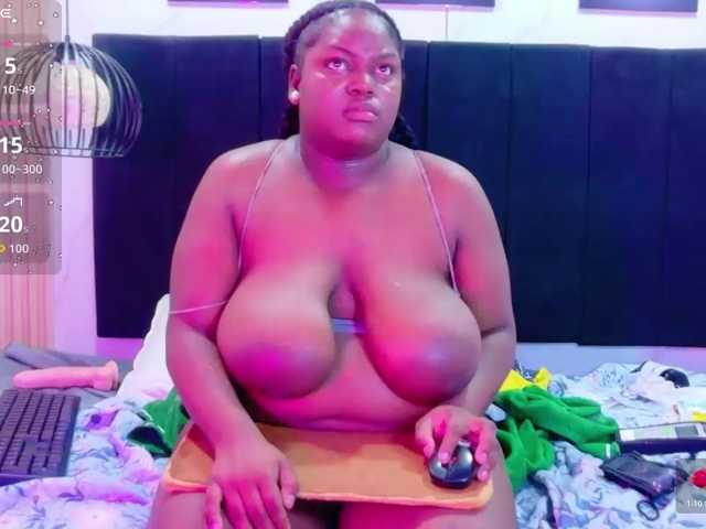sweetyummychocolate live cam on BongaCams