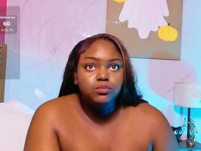 sweetyummychocolate live cam on BongaCams