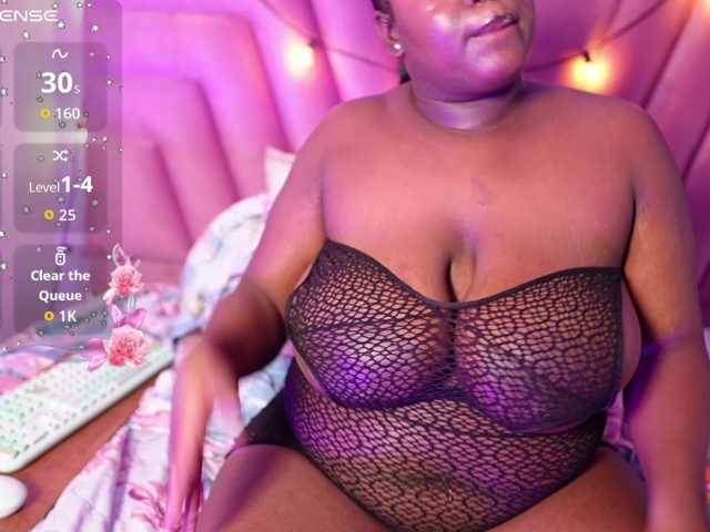 sweetyummychocolate live cam on BongaCams