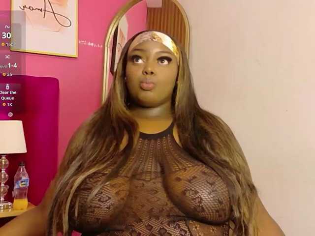 sweetyummychocolate live cam on BongaCams