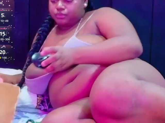 sweetyummychocolate live cam on BongaCams