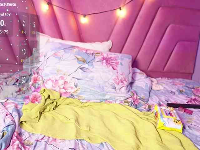 sweetyummychocolate webcam
