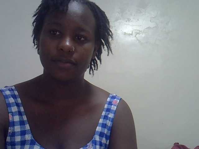 Ava02 live cam on BongaCams