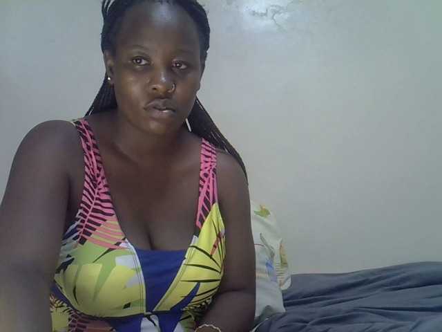 Ava02 live cam on BongaCams