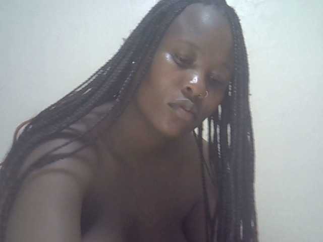 Ava02