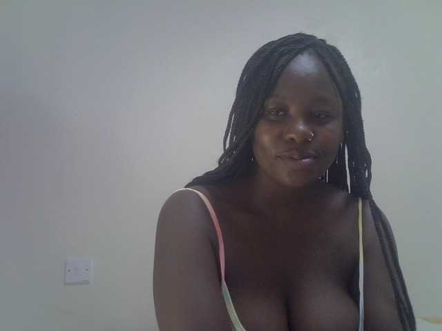 Ava02