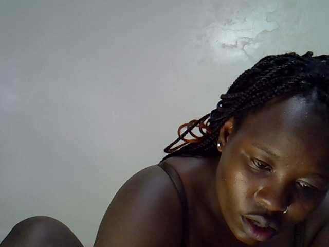 Ava02