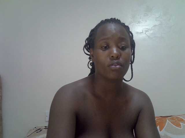 Ava02 live cam on BongaCams