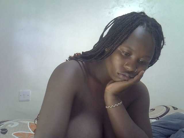Ava02