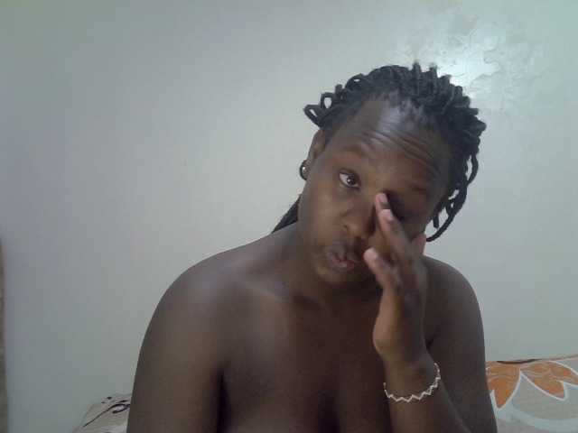 Ava02 live cam on BongaCams