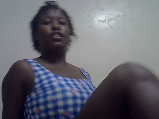 Ava02 live cam on BongaCams
