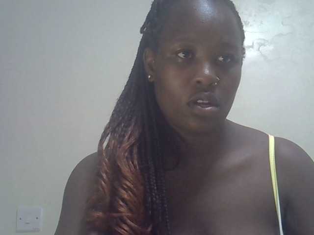 Ava02