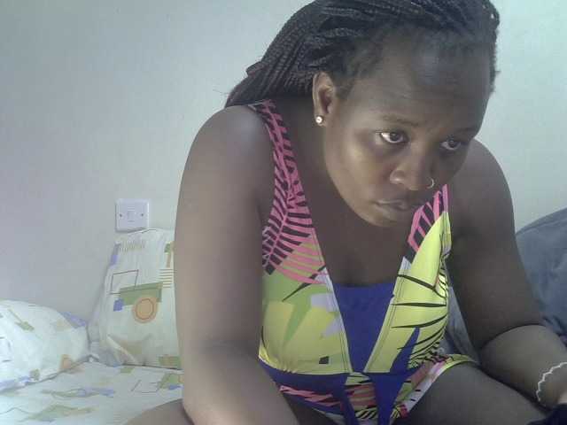 Ava02 live cam on BongaCams