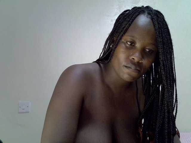 Ava02