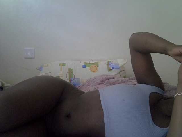 Ava02 live cam on BongaCams
