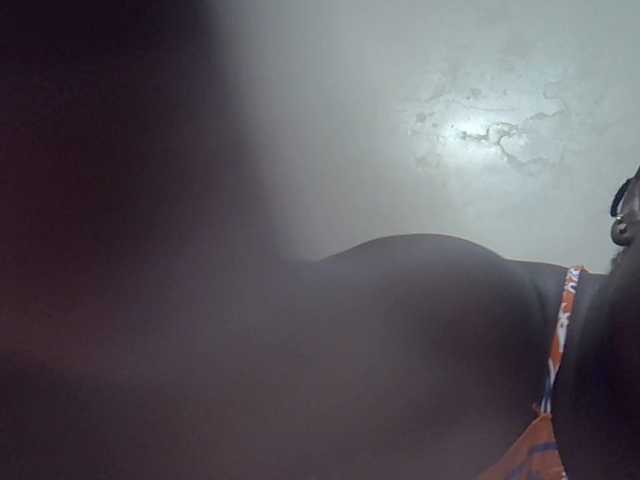 Ava02 live cam on BongaCams