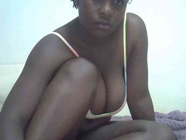 Ava02
