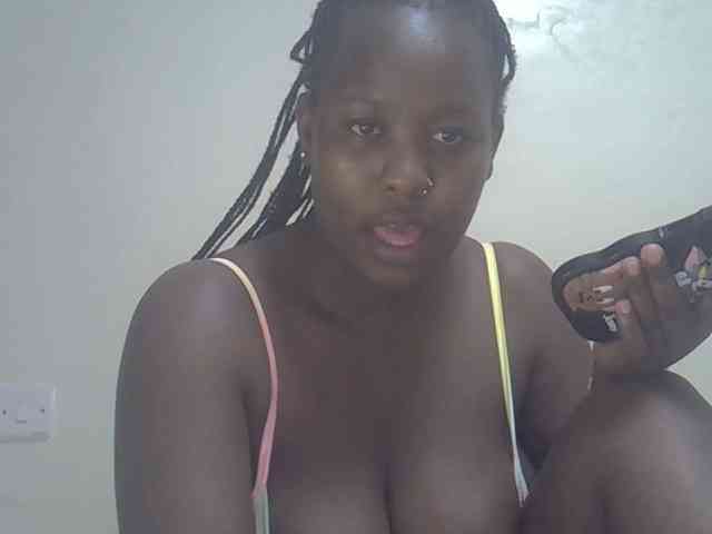 Ava02