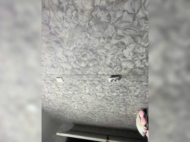mimimiKMilkK live cam on BongaCams