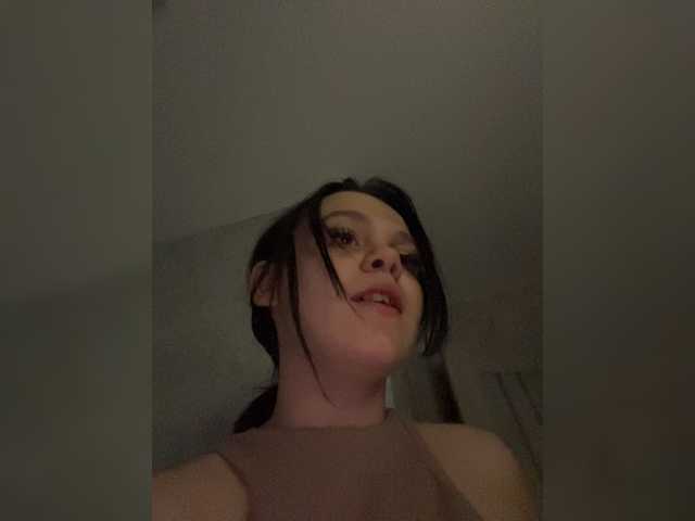 mimimiKMilkK live cam on BongaCams