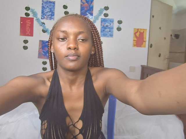 Ariadne-, live now on BongaCams