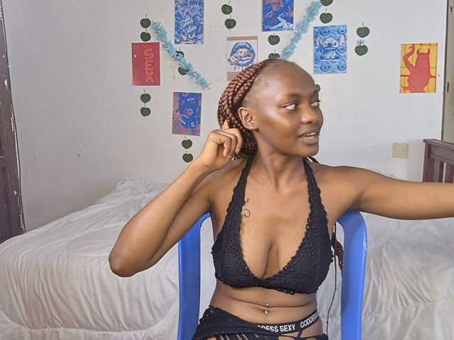 Ariadne- live cam on BongaCams