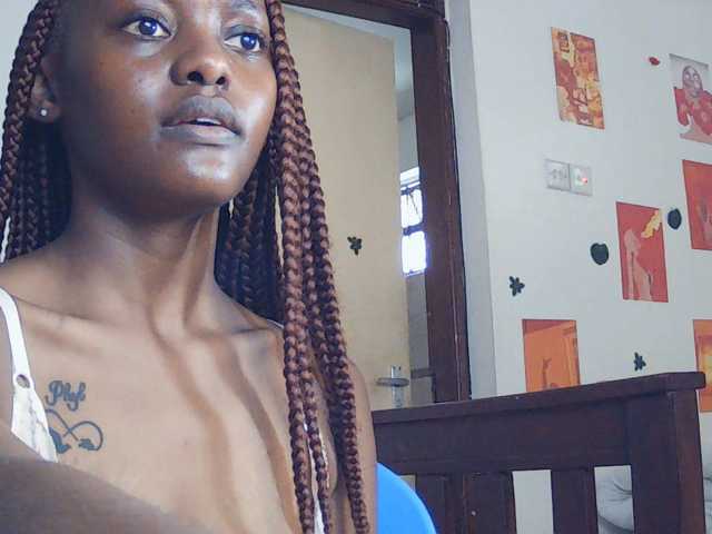 Ariadne- live cam on BongaCams