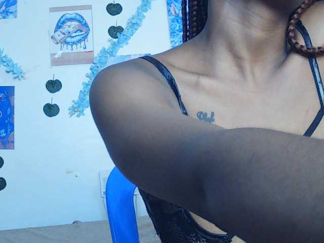 Ariadne- live cam on BongaCams