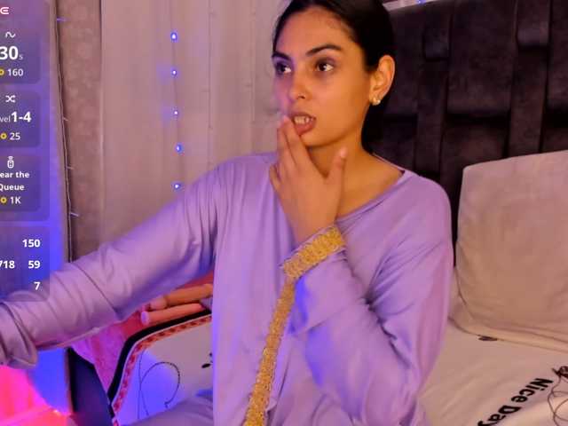AlanaNova live cam on BongaCams