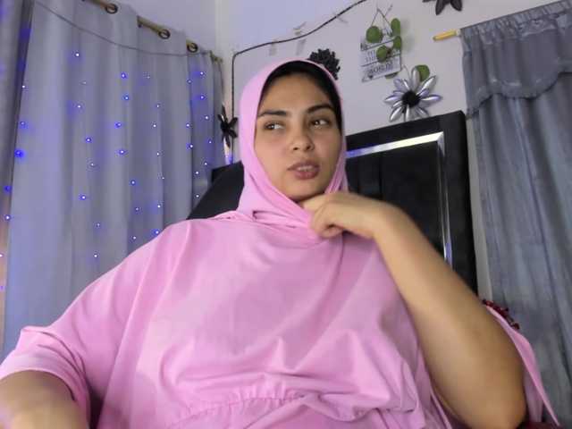 AlanaNova live cam on BongaCams