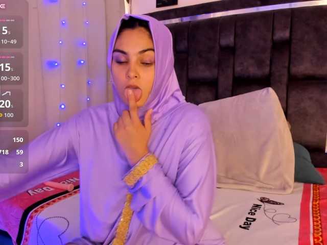 AlanaNova live cam on BongaCams