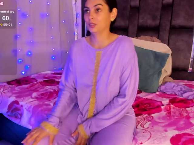 AlanaNova live cam on BongaCams
