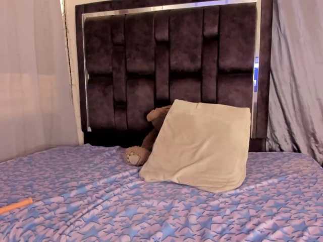 AlanaNova live cam on BongaCams