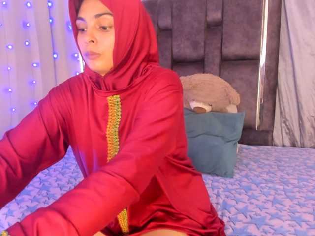 AlanaNova live cam on BongaCams