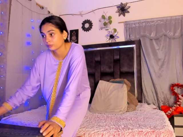AlanaNova live cam on BongaCams