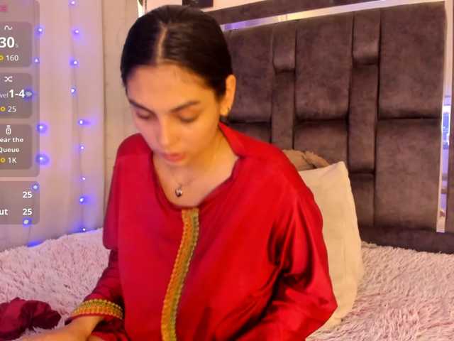AlanaNova, en vivo ahora en BongaCams
