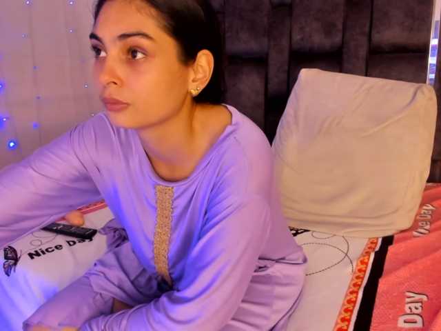 AlanaNova webcam bongacams model stream image