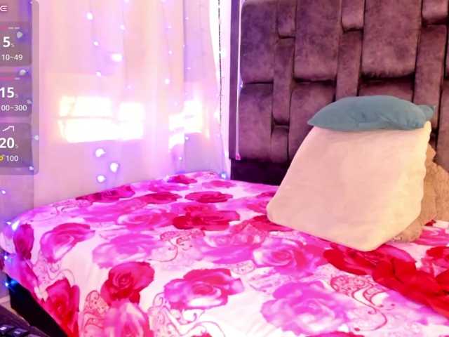 AlanaNova live cam on BongaCams