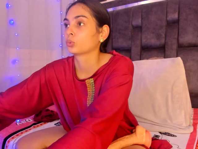 AlanaNova webcam bongacams model stream image