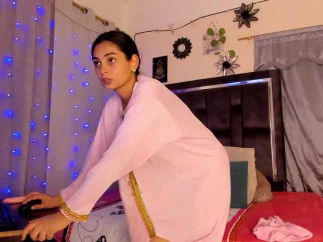 AlanaNova live cam on BongaCams