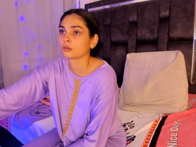 AlanaNova live cam on BongaCams