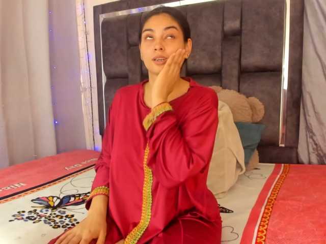 AlanaNova live cam on BongaCams