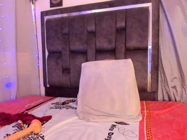 AlanaNova webcam bongacams model stream image