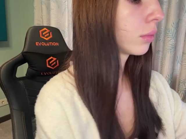 JuicyCutie live cam on BongaCams