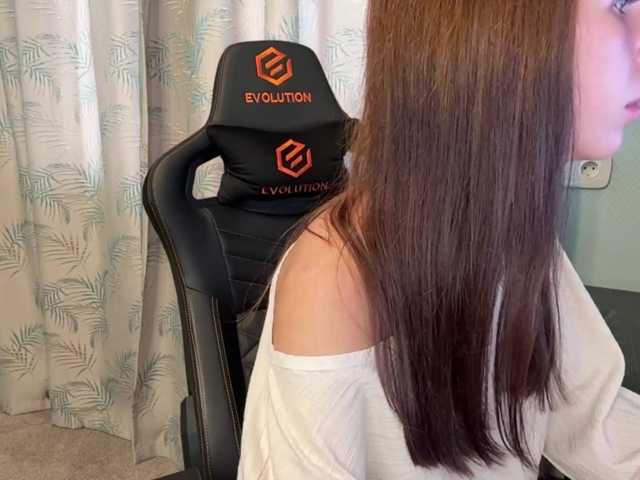 JuicyCutie live cam preview