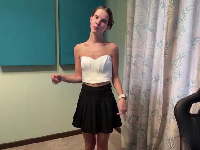 JuicyCutie live cam on BongaCams