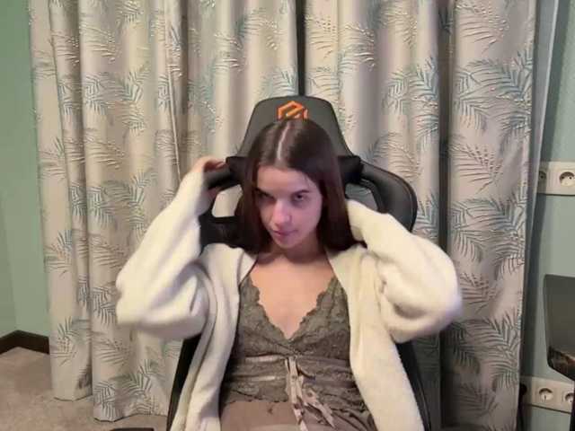 JuicyCutie live cam on BongaCams