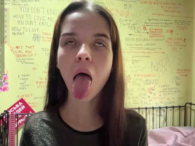 JuicyCutie live cam on BongaCams