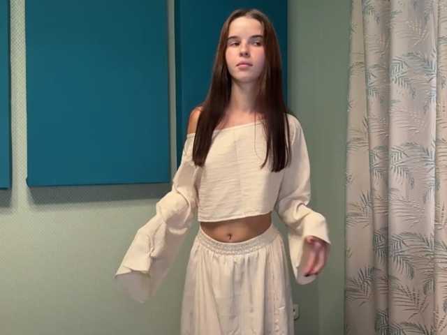 JuicyCutie live cam on BongaCams